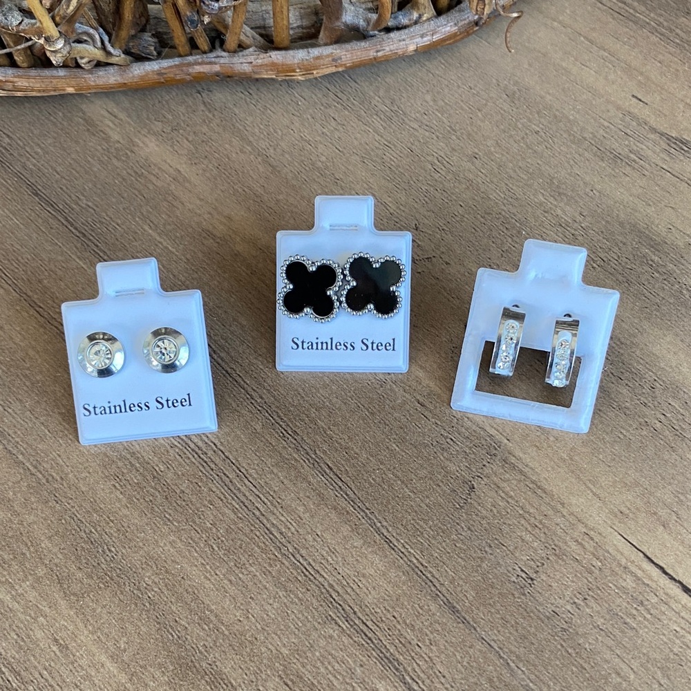 Stainless Steel Black Clover Stud Earrings - Classic Women's Jewelry